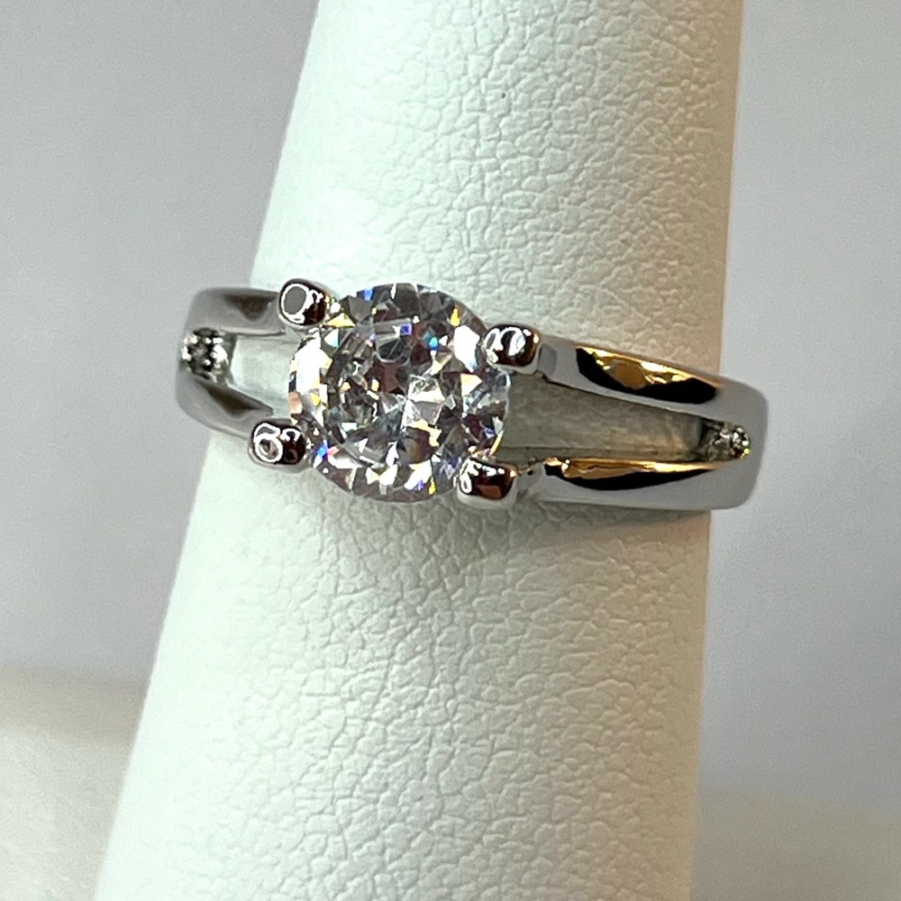 New Camille Lucie Silver Solitaire Ring